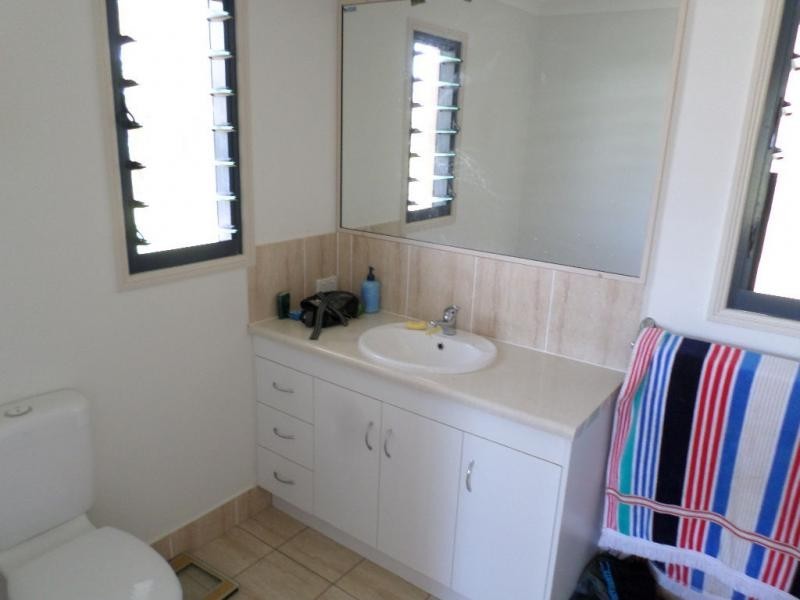 27 Steley Street, Buxton QLD 4660