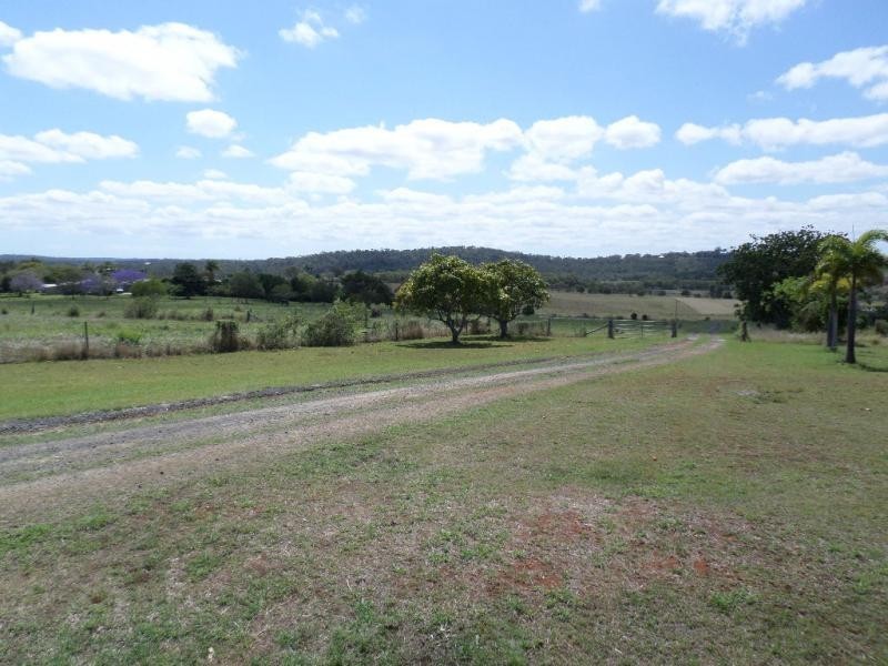 89 North Isis Road, Childers QLD 4660
