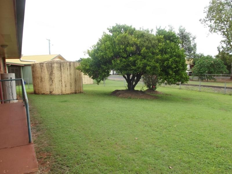 7 Crescent Street, Childers QLD 4660