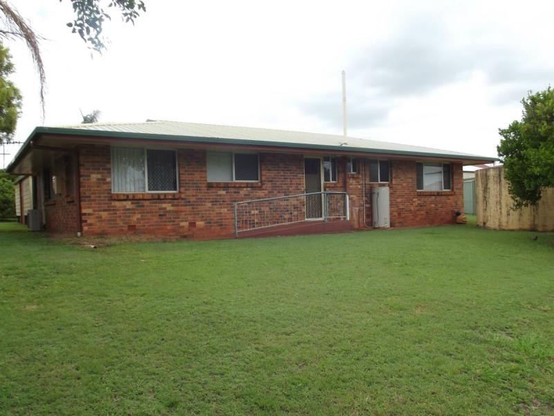 7 Crescent Street, Childers QLD 4660