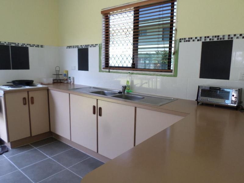 1 Hull Street, Buxton QLD 4660