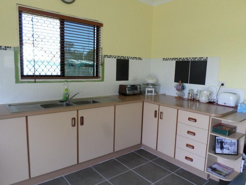 1 Hull Street, Buxton QLD 4660