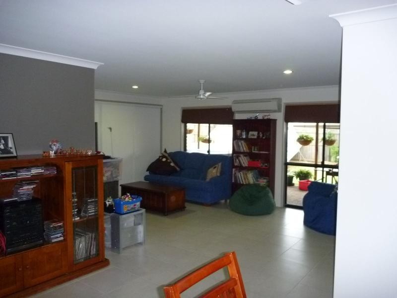26 Pioneer Avenue, Childers QLD 4660