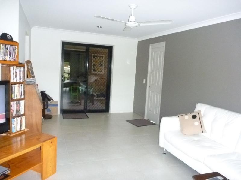 26 Pioneer Avenue, Childers QLD 4660