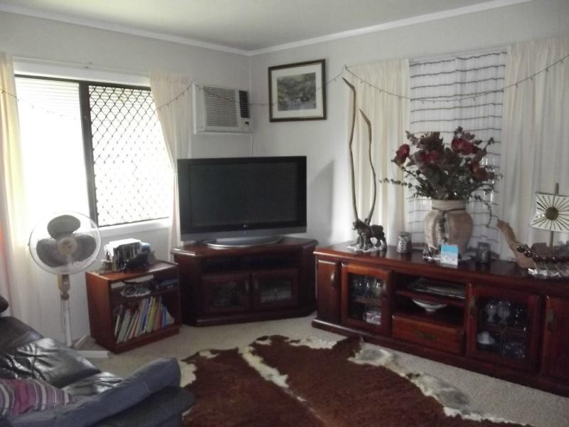 105 Railway Road, Booyal QLD 4671