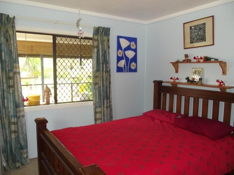 105 Railway Road, Booyal QLD 4671