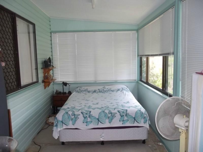 105 Railway Road, Booyal QLD 4671