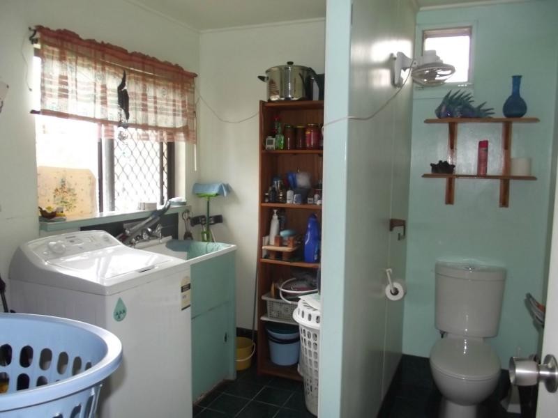 105 Railway Road, Booyal QLD 4671