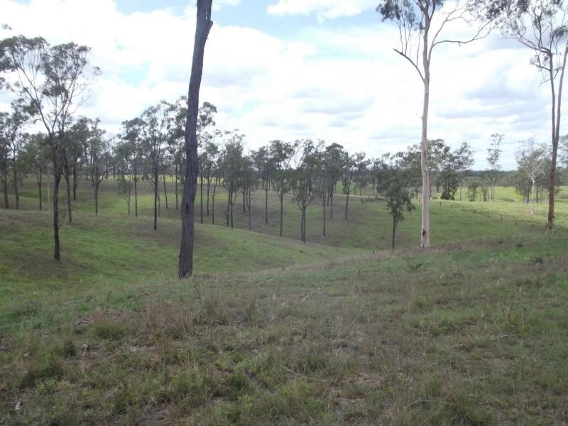 105 Railway Road, Booyal QLD 4671