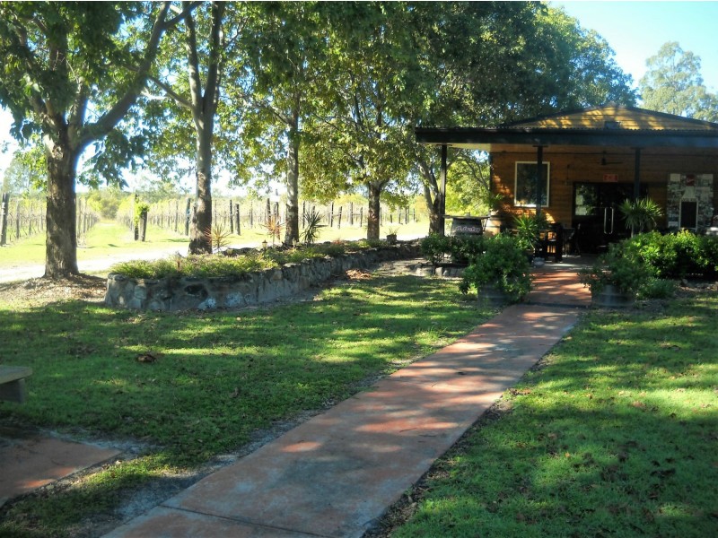 574 Rainbows Road, South Isis QLD 4660