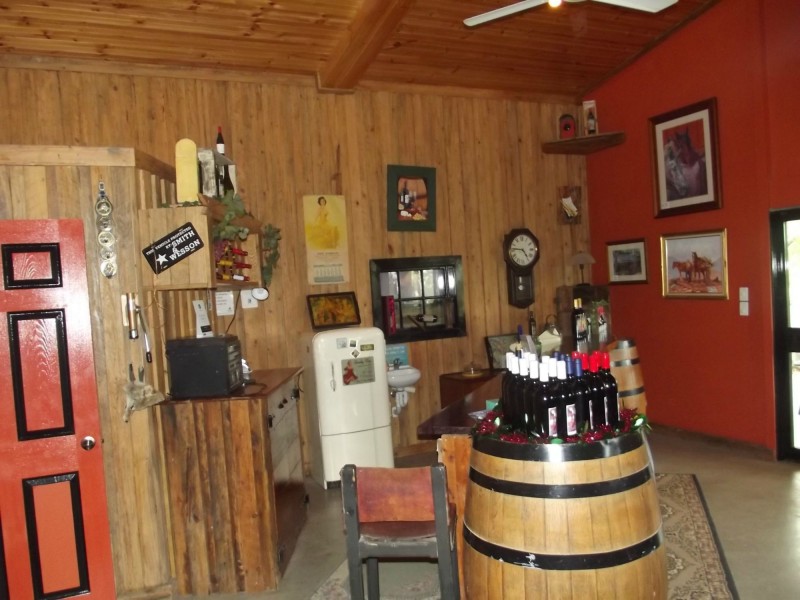 574 Rainbows Road, South Isis QLD 4660