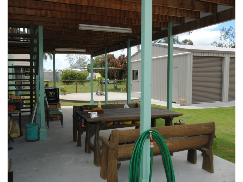 33 Travis Street, Buxton QLD 4660