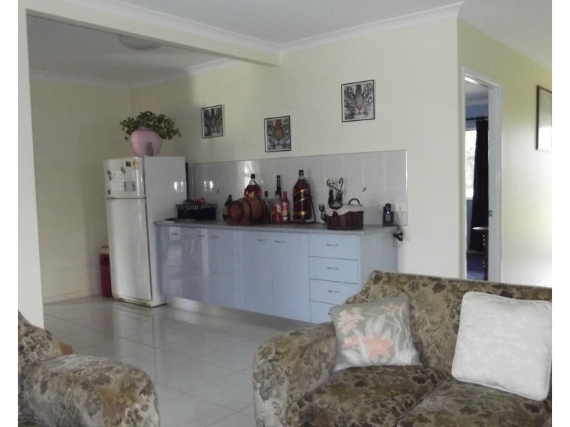 33 Travis Street, Buxton QLD 4660