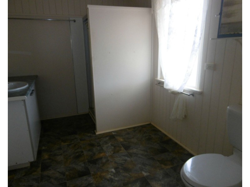 4 Nelson Street, Childers QLD 4660