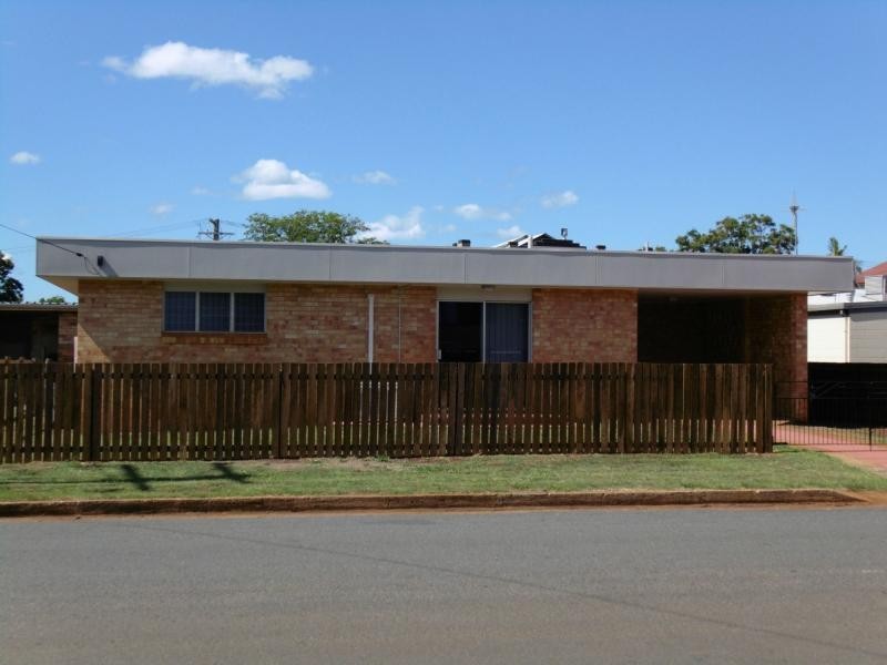 41 Macrossan Street, Childers QLD 4660