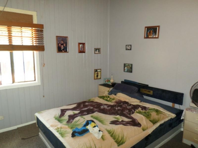 30 North Street, Childers QLD 4660