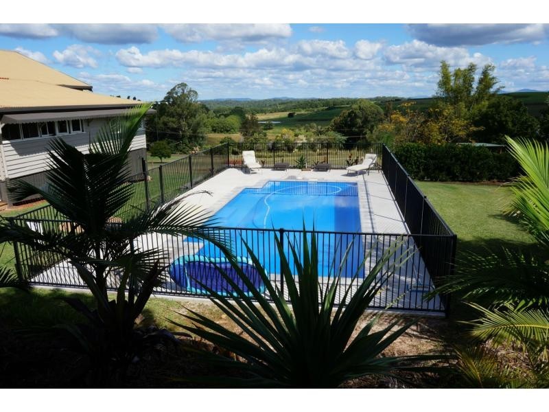 149 Thompson Road, Childers QLD 4660