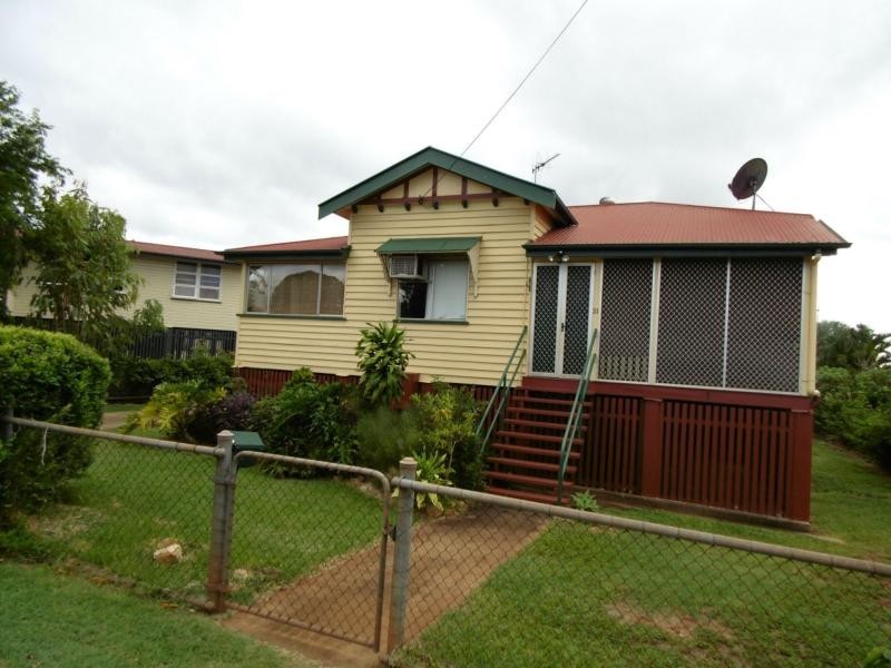 31 West Street, Childers QLD 4660