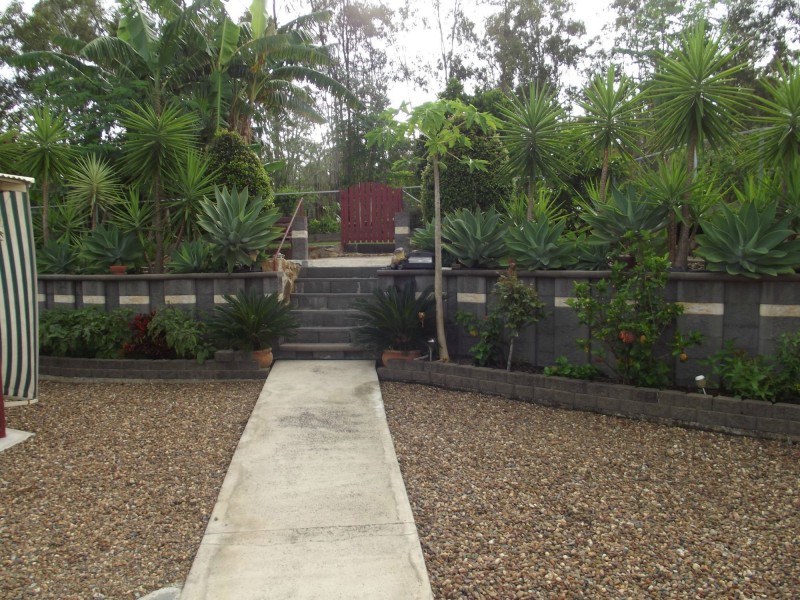 10 Cockatoo Court, Apple Tree Creek QLD 4660