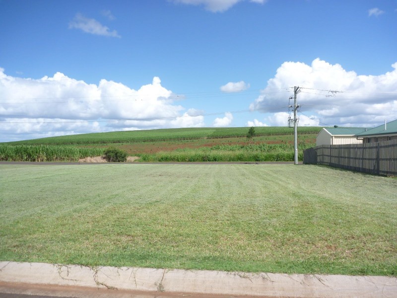 17 Pioneer Avenue, Childers QLD 4660