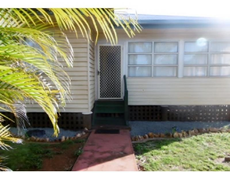 30 Churchill Street, Childers QLD 4660