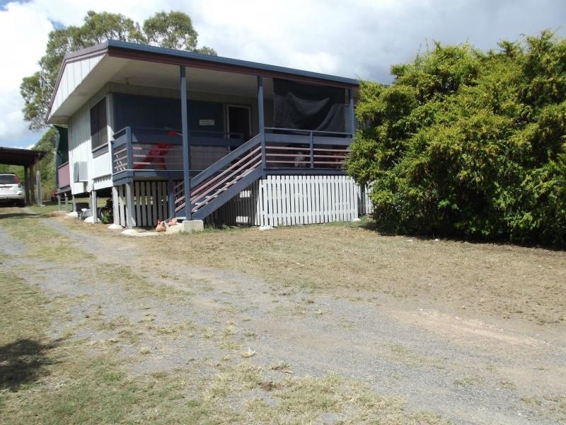 17 Queen Street, Dallarnil QLD 4621