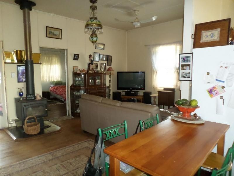 228 Old Creek Road, Childers QLD 4660