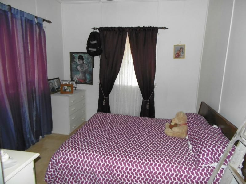 99 Churchill Street, Childers QLD 4660