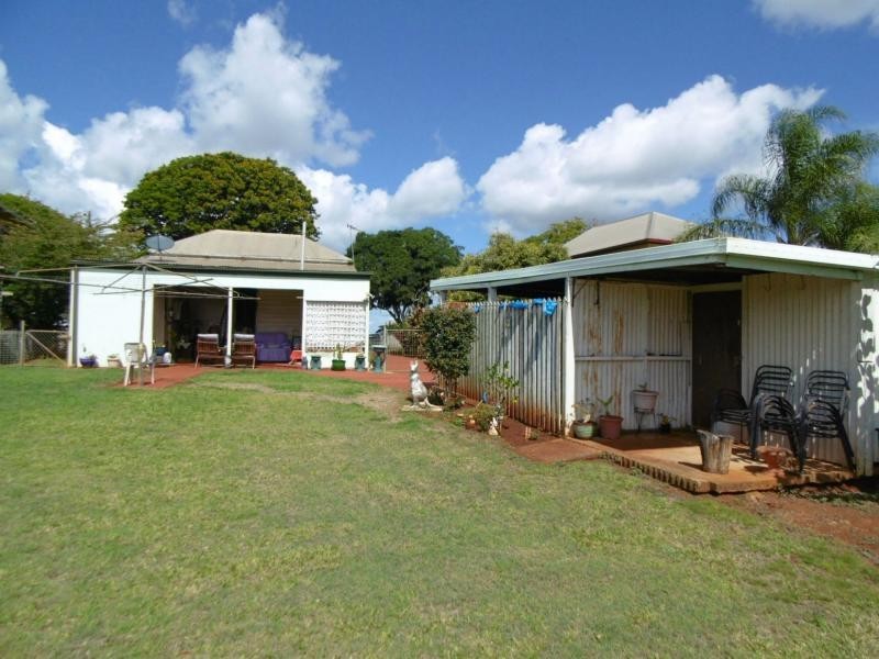 99 Churchill Street, Childers QLD 4660