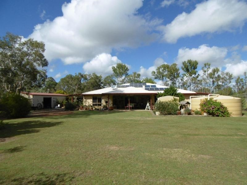 8 Whites Road, Childers, Horton QLD 4660