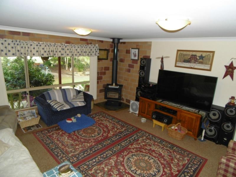 8 Whites Road, Childers, Horton QLD 4660