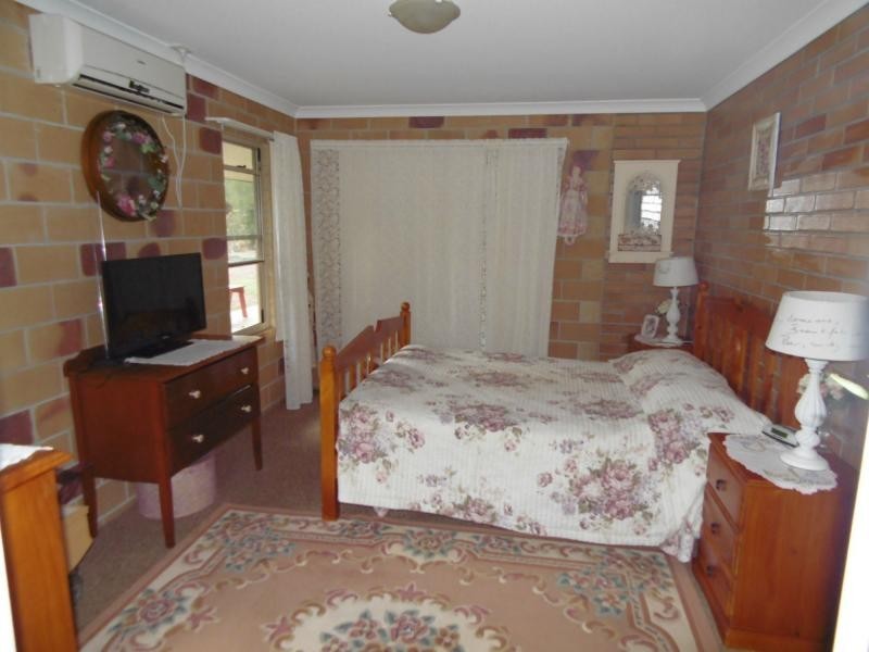 8 Whites Road, Childers, Horton QLD 4660