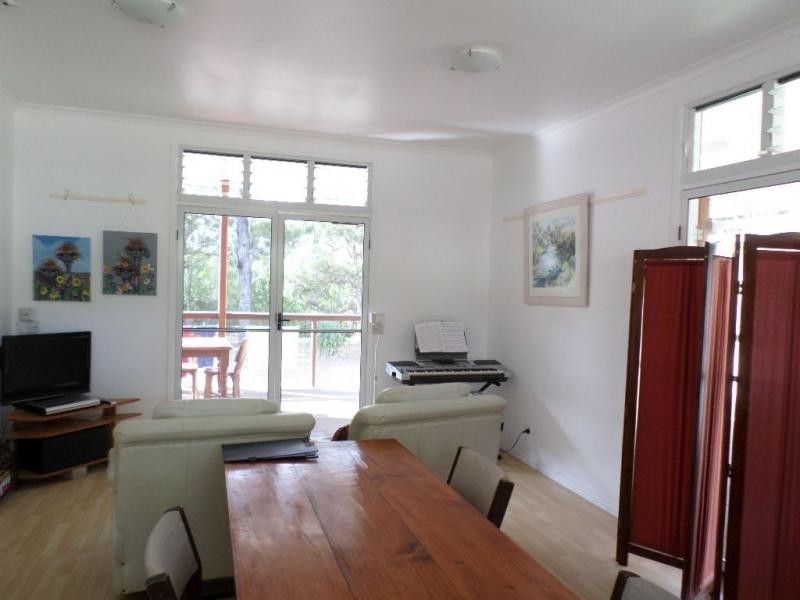 8 Charlton Street, Buxton QLD 4660