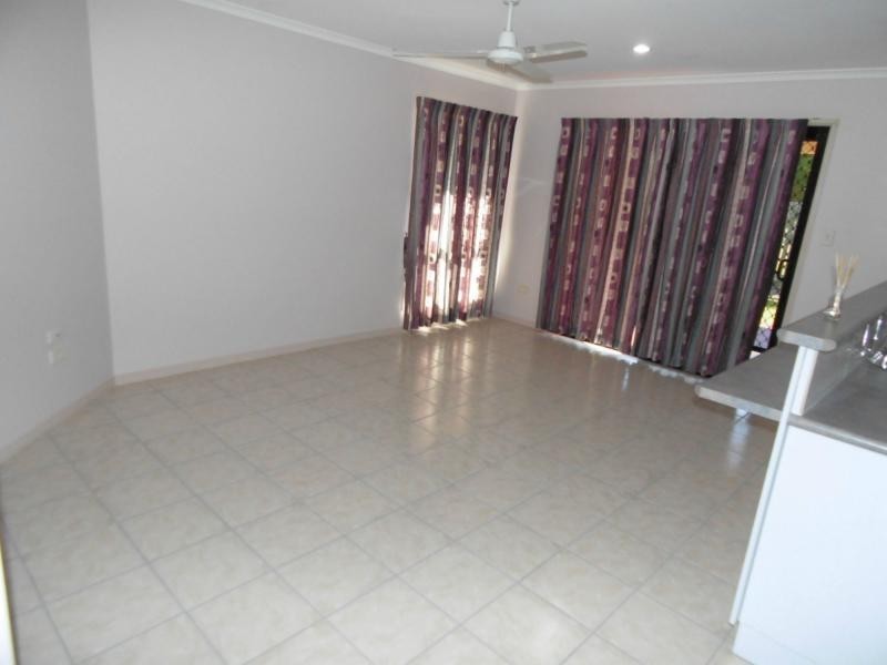 19 Hinkler Street, Childers QLD 4660