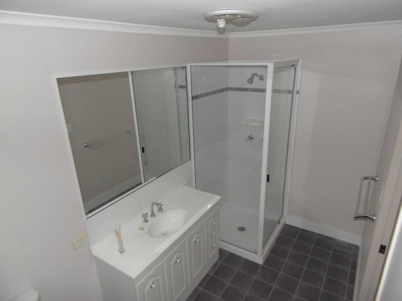 19 Hinkler Street, Childers QLD 4660