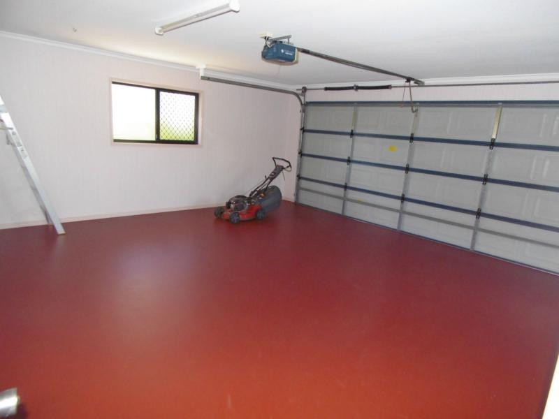 19 Hinkler Street, Childers QLD 4660