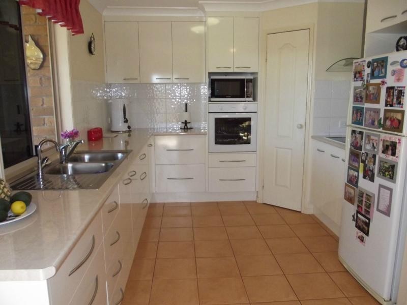 33 Broadhurst Street, Childers QLD 4660