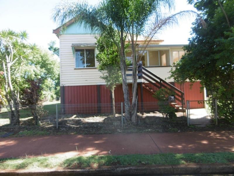 93 Churchill Street, Childers QLD 4660