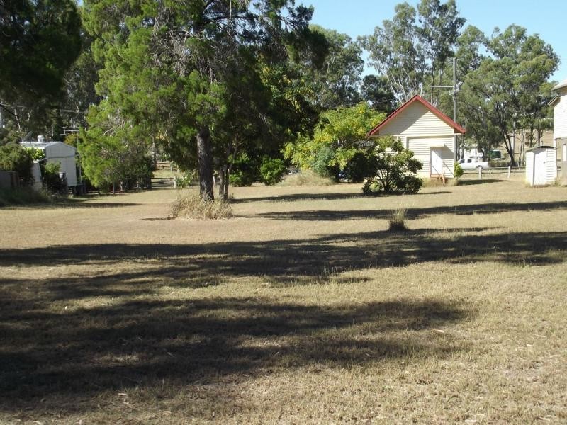 4 Main Street, Dallarnil QLD 4621