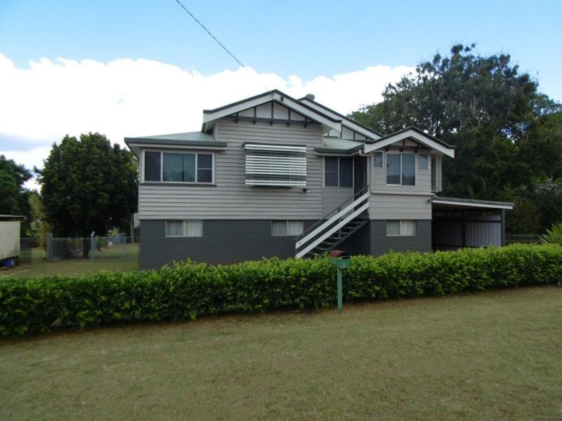 8 Brand Street, Childers QLD 4660