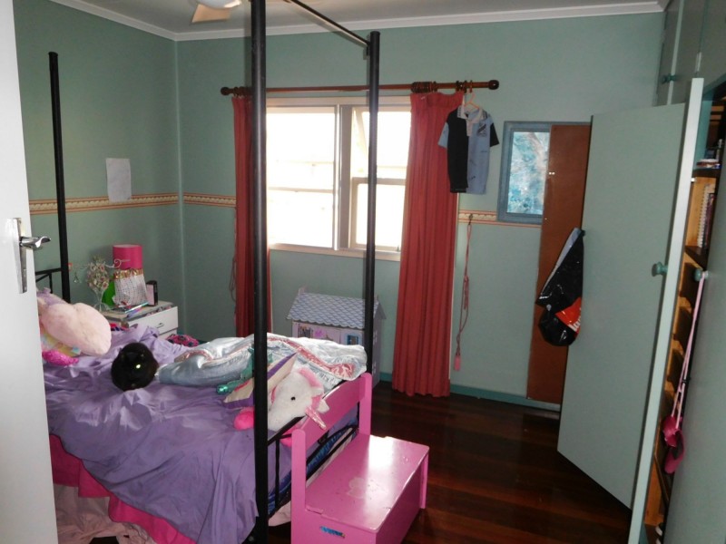 3 Cevn Street, Childers QLD 4660