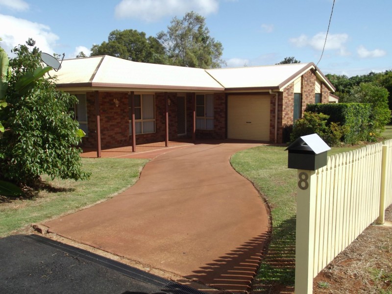 8 Keeley Street, Childers QLD 4660