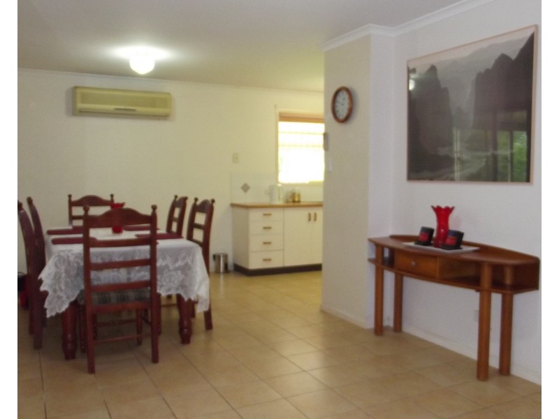 8 Keeley Street, Childers QLD 4660