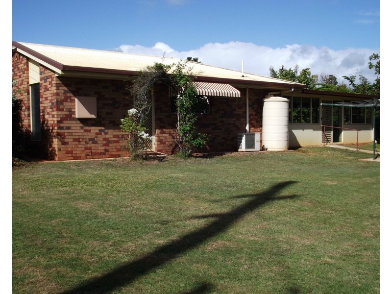 8 Keeley Street, Childers QLD 4660