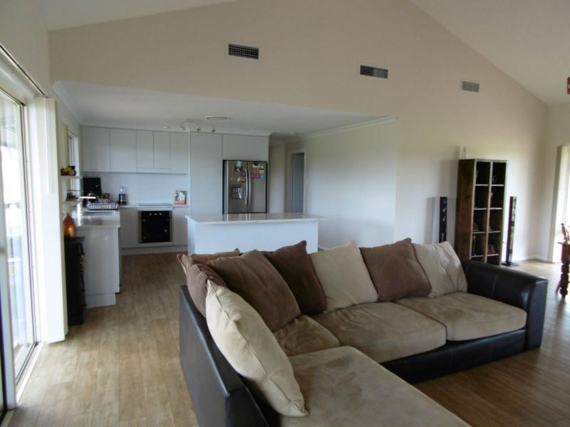 Isis Central QLD 4660