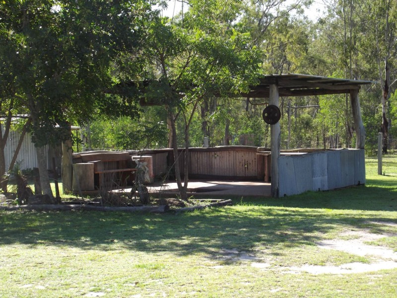 73 Howards Road, Apple Tree Creek QLD 4660