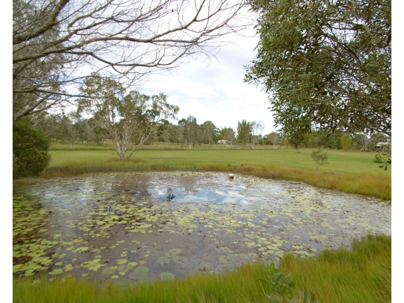 90 Garryowen Road, Redridge QLD 4660