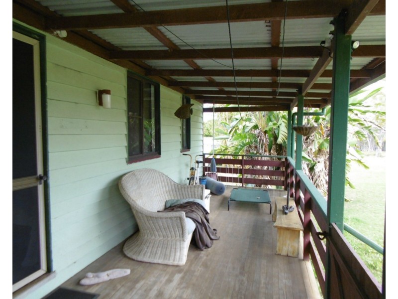 90 Garryowen Road, Redridge QLD 4660