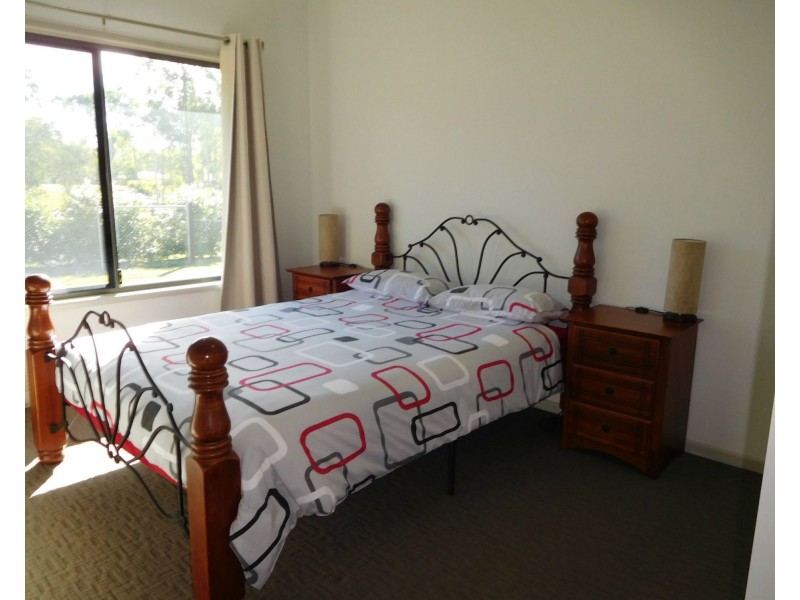 125 Park Avenue, Childers QLD 4660