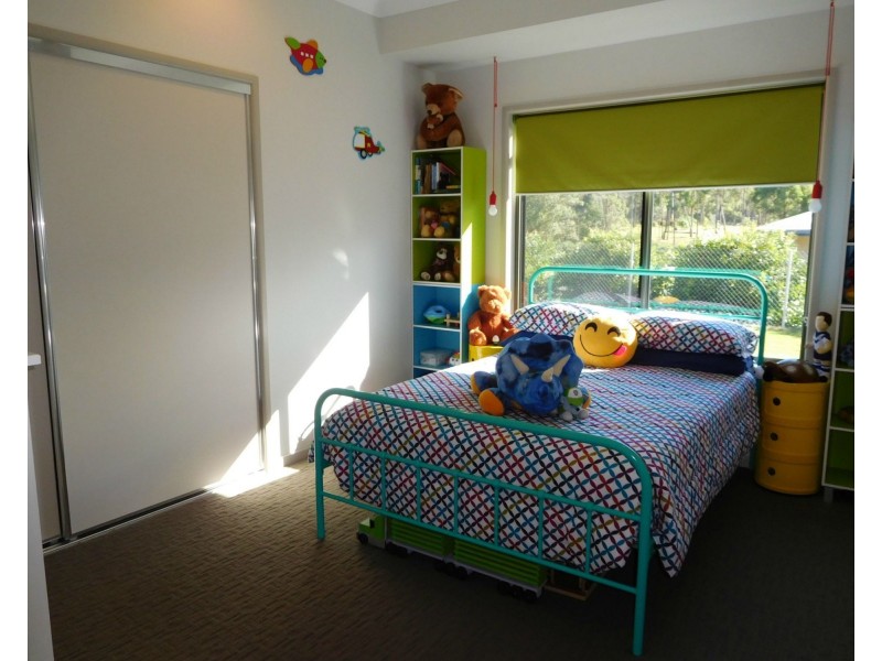 125 Park Avenue, Childers QLD 4660
